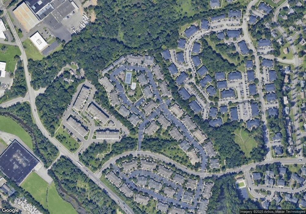 186 Sunshine Dr, Piscataway, NJ 08854 - photo 1