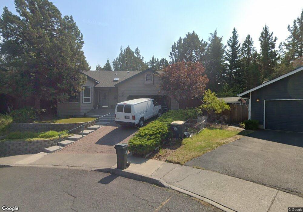 1504 NE Saddle Rock Ct, Bend, OR 97701 - photo 1