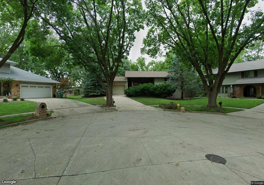 928 52nd Ct, West Des Moines, IA 50265 - photo 1