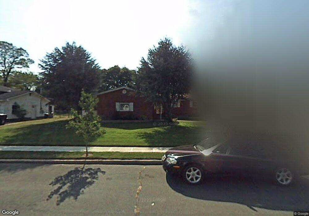 4 Russell Ct, Copiague, NY 11726 - photo 1