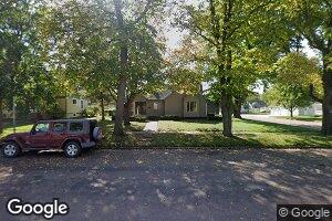 613 W 2nd Ave, Flandreau, SD 57028