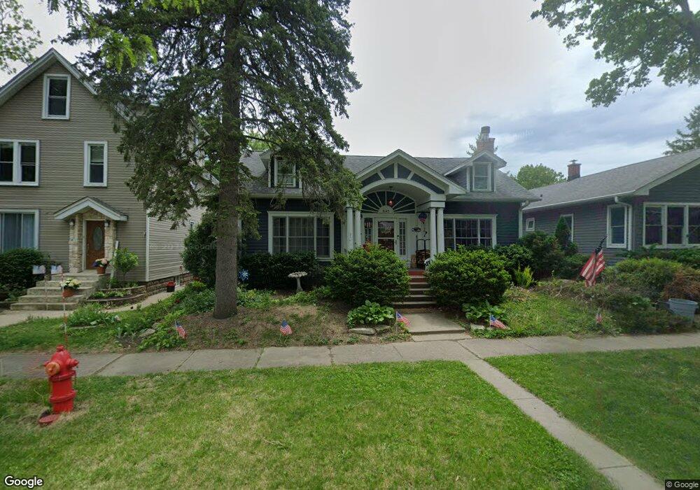 1645 E Walnut Ave, Des Plaines, IL 60016 - photo 1