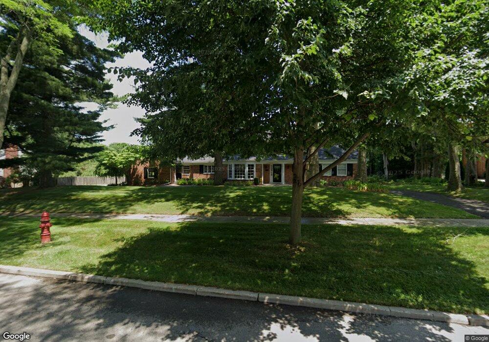 234 Touraine Rd unit Bldg-Unit, Grosse Pointe Farms, MI 48236 - photo 1