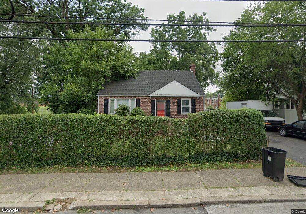 28 Golf Rd, Darby, PA 19023 - photo 1