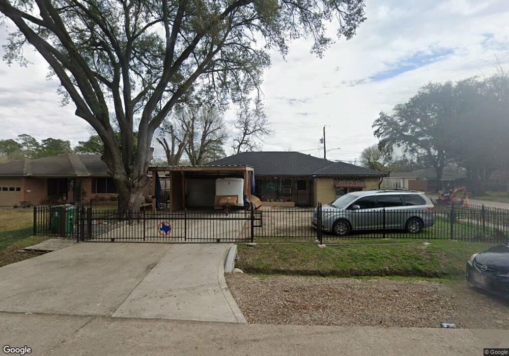 4602 Moore St, Houston, TX 77009 - photo 1