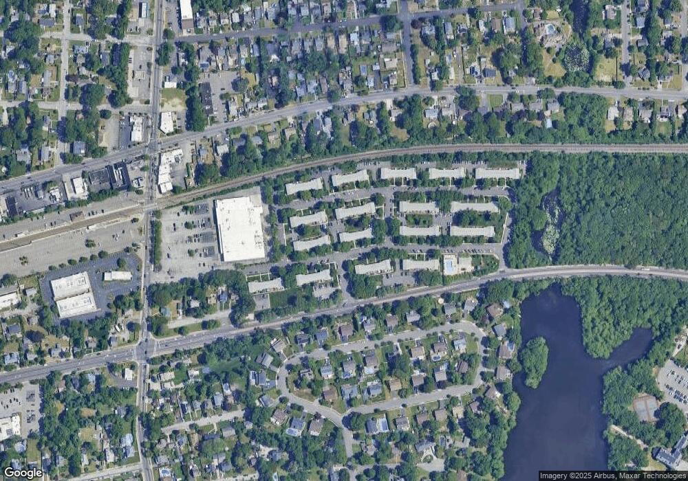 83 Finch Ln, Islip, NY 11751 - photo 1