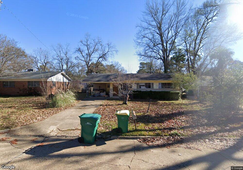 1732 Meadowbrook Ln, Texarkana, TX 75501 - photo 1