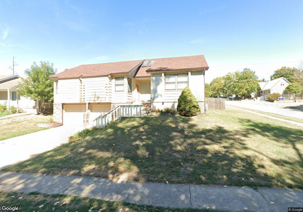 12102 W 72nd Terrace, Shawnee, KS 66216 - photo 1