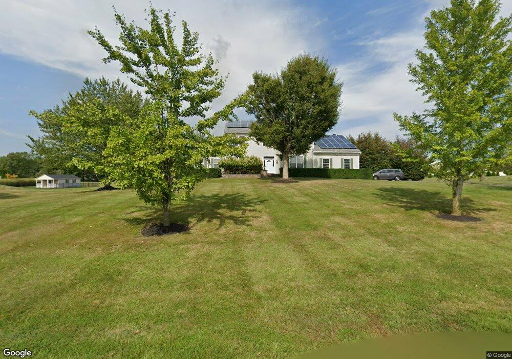 2 Grist Mill Ln, Franklin Park, NJ 08823 - photo 1