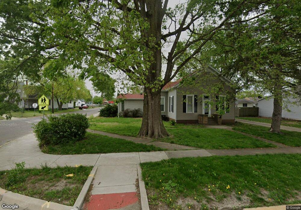 105 7th St, Lincoln, IL 62656 - photo 1