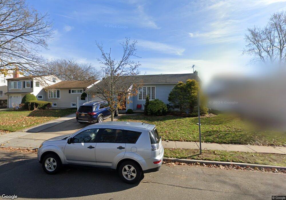 9 Forest Rd, Valley Stream, NY 11581 - photo 1