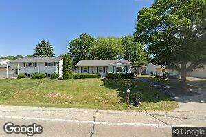 1009 4th St, Hampton, IL 61256