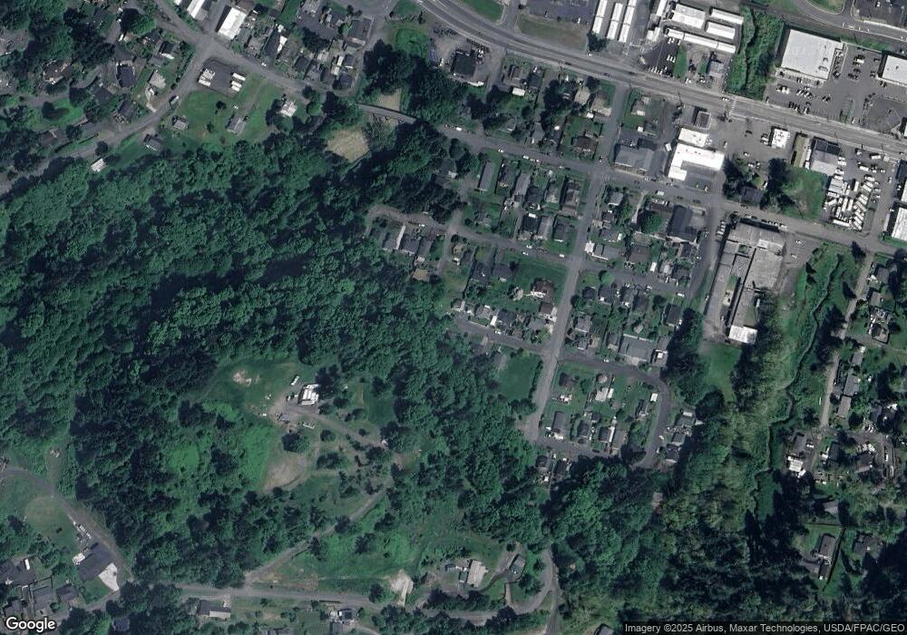 501 W E St, Rainier, OR 97048 - photo 1