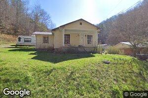 1092 Possum Trot Rd, Leburn, KY 41831