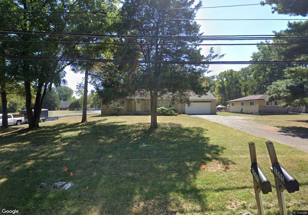 2605 Mock Rd, Columbus, OH 43219 - photo 1