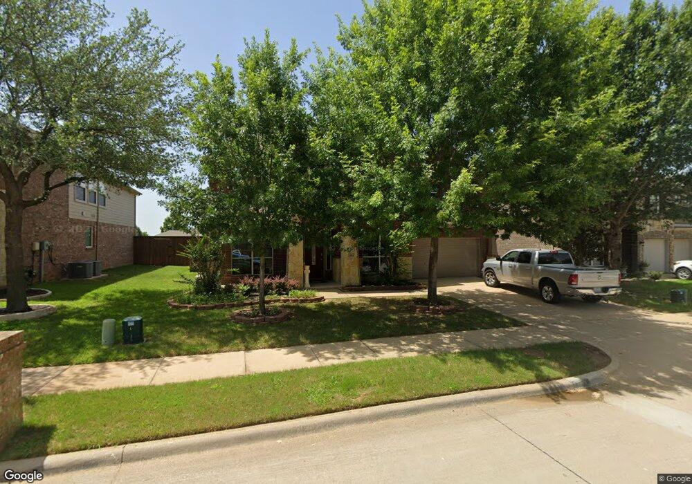 2404 Alta Vista Dr, Denton, TX 76210 - photo 1