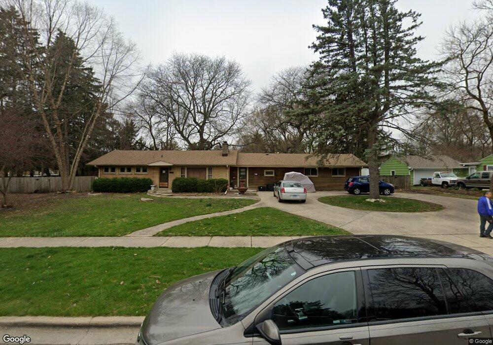 129 S Randall Rd, Aurora, IL 60506 - photo 1