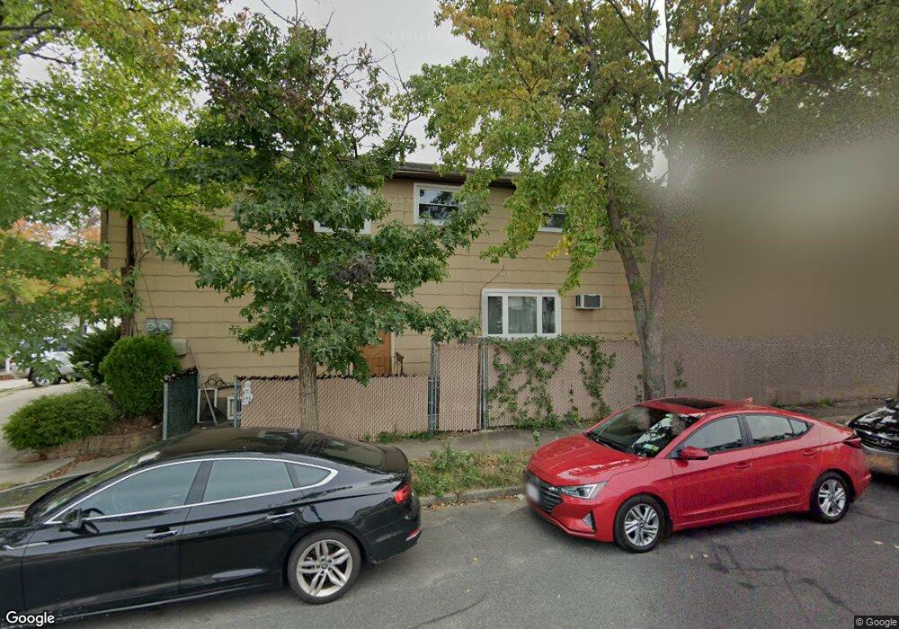 34 Luke Ct unit 2, Staten Island, NY 10306 - photo 1