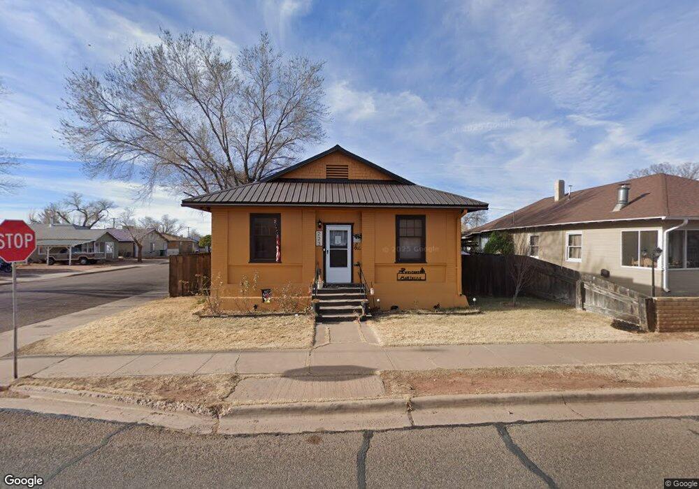 223 E Maple St, Winslow, AZ 86047 - photo 1