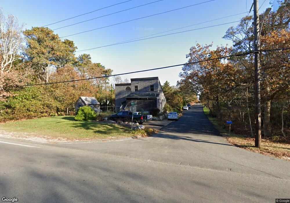 2 Weeks Ln, Edgartown, MA 02539 - photo 1