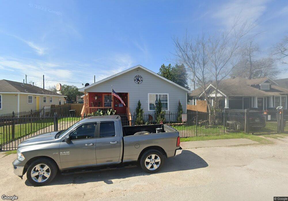 303 Enid St unit B, Houston, TX 77009 - photo 1