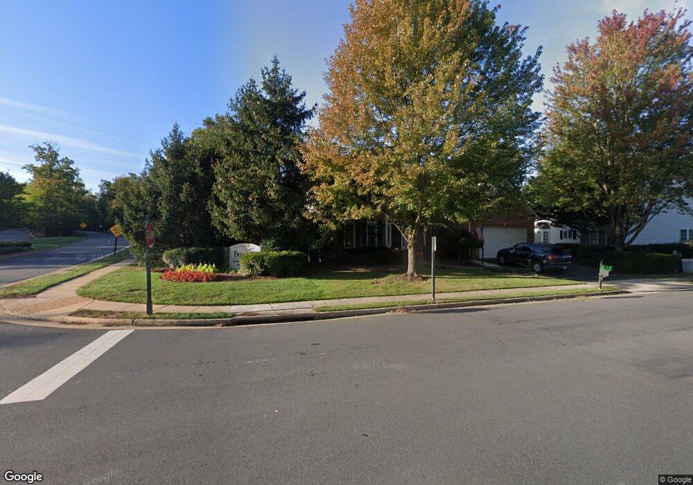 10049 Island Fog Ct, Bristow, VA 20136 - photo 1