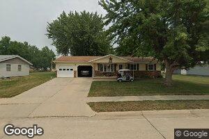 934 10th St, Sibley, IA 51249