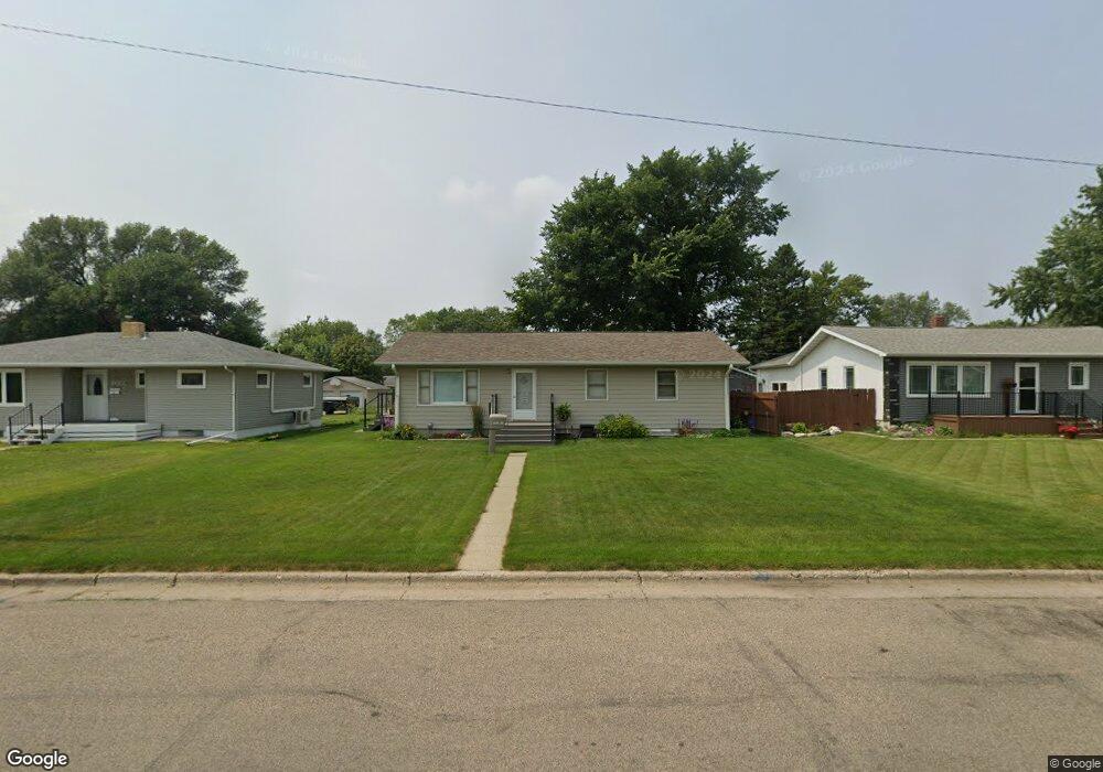 1615 5th Ave NE, Jamestown, ND 58401 - photo 1
