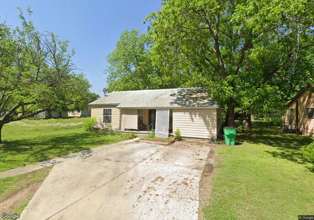 1103 N Morris St, Gainesville, TX 76240 - photo 1