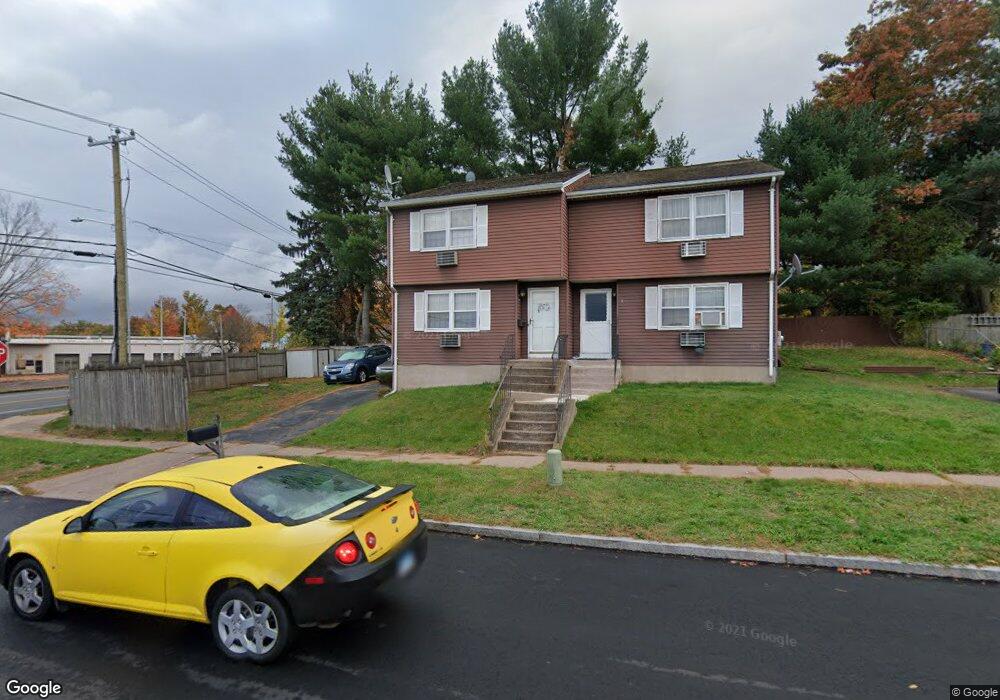 3 Wilfred Rd unit 3, Manchester, CT 06040 - photo 1