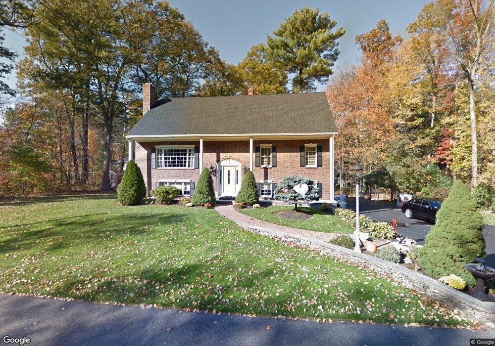 4 Patchs Pond Ln, Wilmington, MA 01887 - photo 1