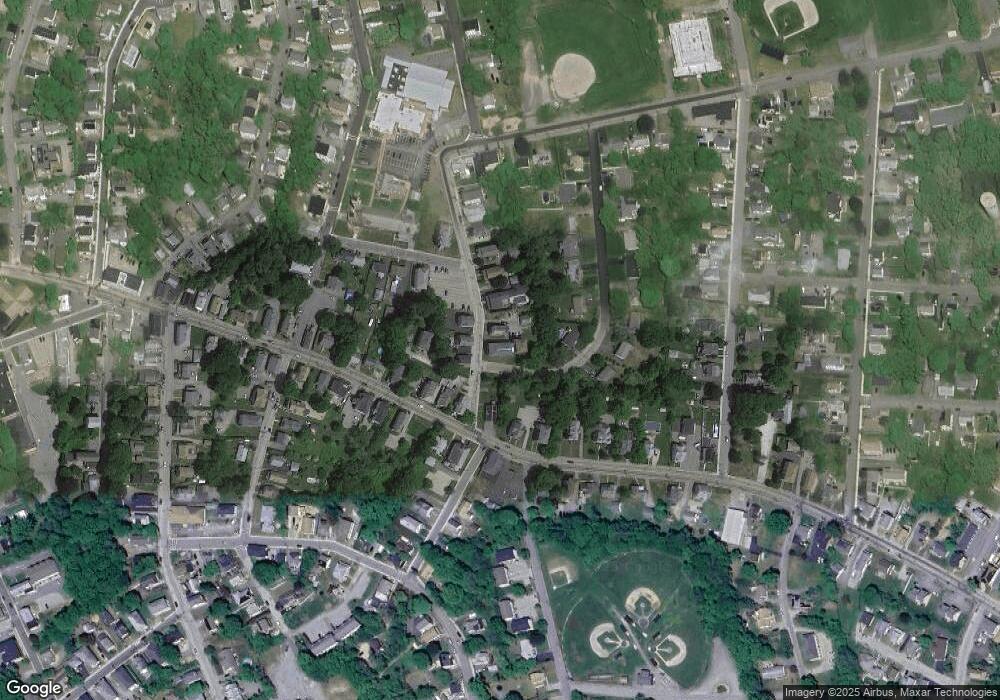 8 Robinson St unit 8.5 Robinson St Unit, Webster, MA 01570 - photo 1