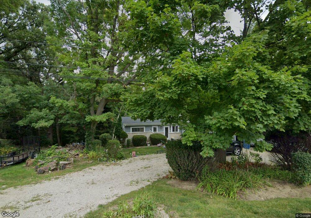 140 Lake Shore Dr unit 2, Carpentersville, IL 60110 - photo 1