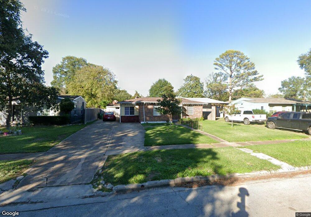 7513 Moline St, Houston, TX 77087 - photo 1