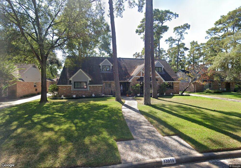 13919 Pinerock Ln, Houston, TX 77079 - photo 1