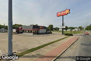 16 W Jackson St, Sullivan, IL 61951