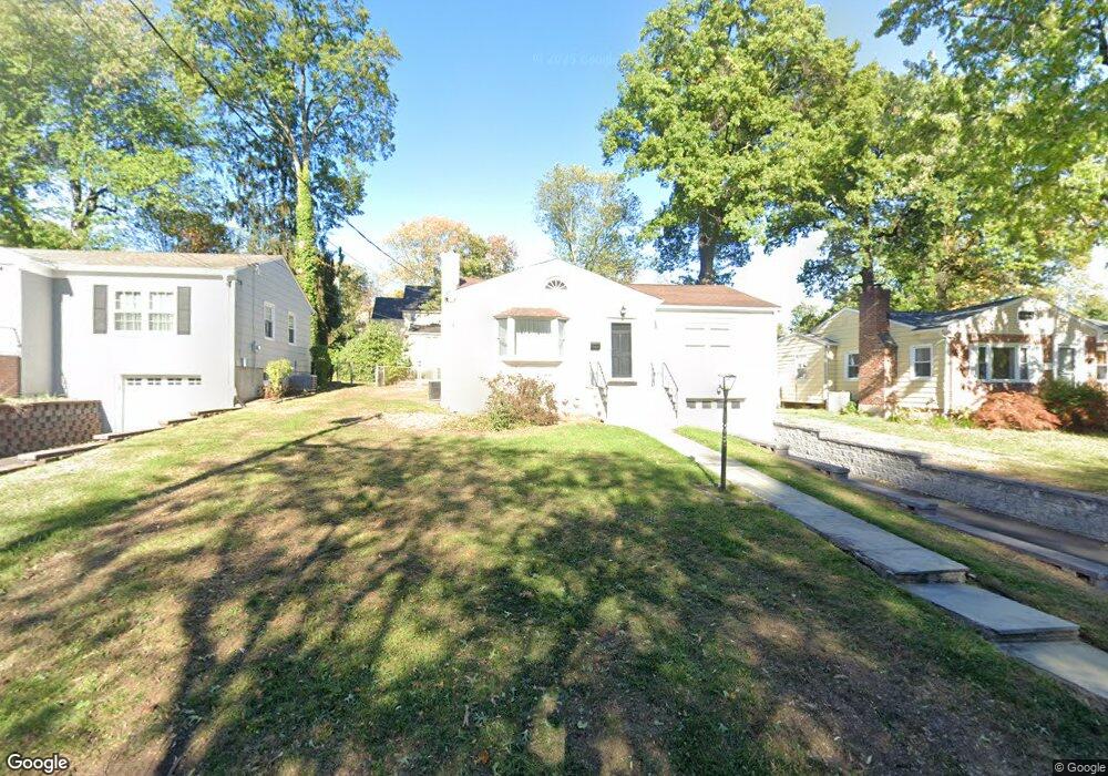 9 Evergreen Terrace, Millburn, NJ 07041 - photo 1