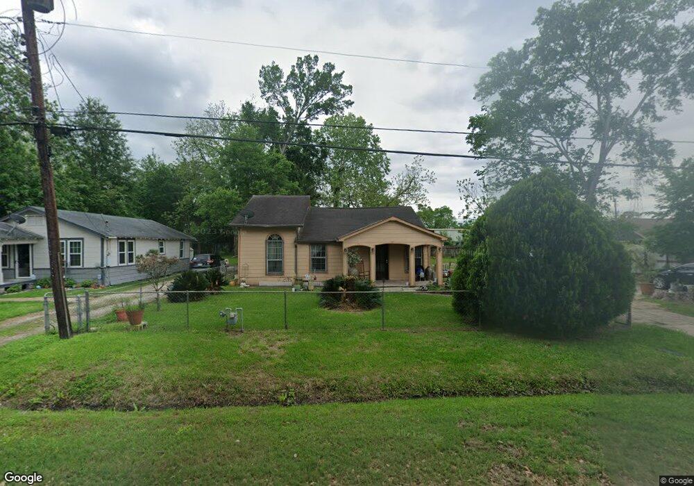 1518 Wellington St, Houston, TX 77093 - photo 1