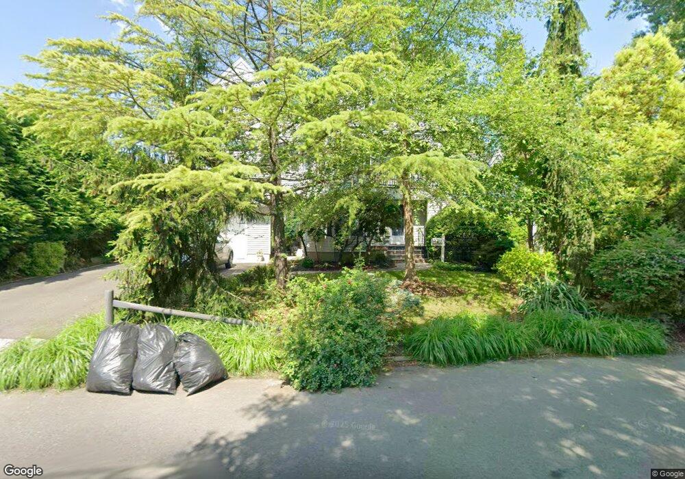 7 Woodland Rd, Demarest, NJ 07627 - photo 1