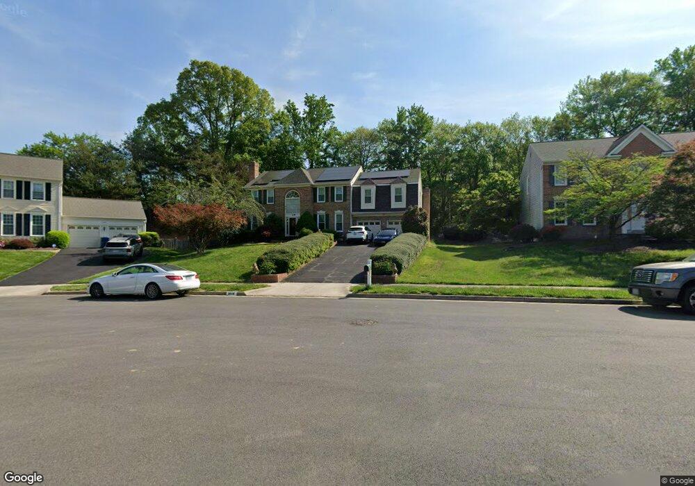 8918 Magnolia Ridge Rd, Fairfax Station, VA 22039 - photo 1