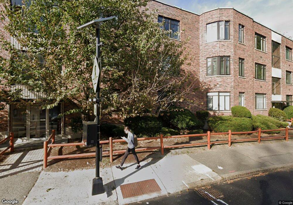 569 Washington St unit 1, Brookline, MA 02446 - photo 1