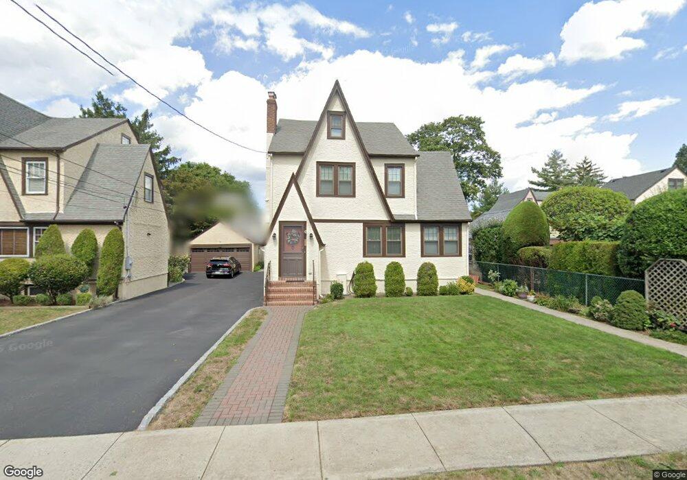 154 Andover Place, West Hempstead, NY 11552 - photo 1