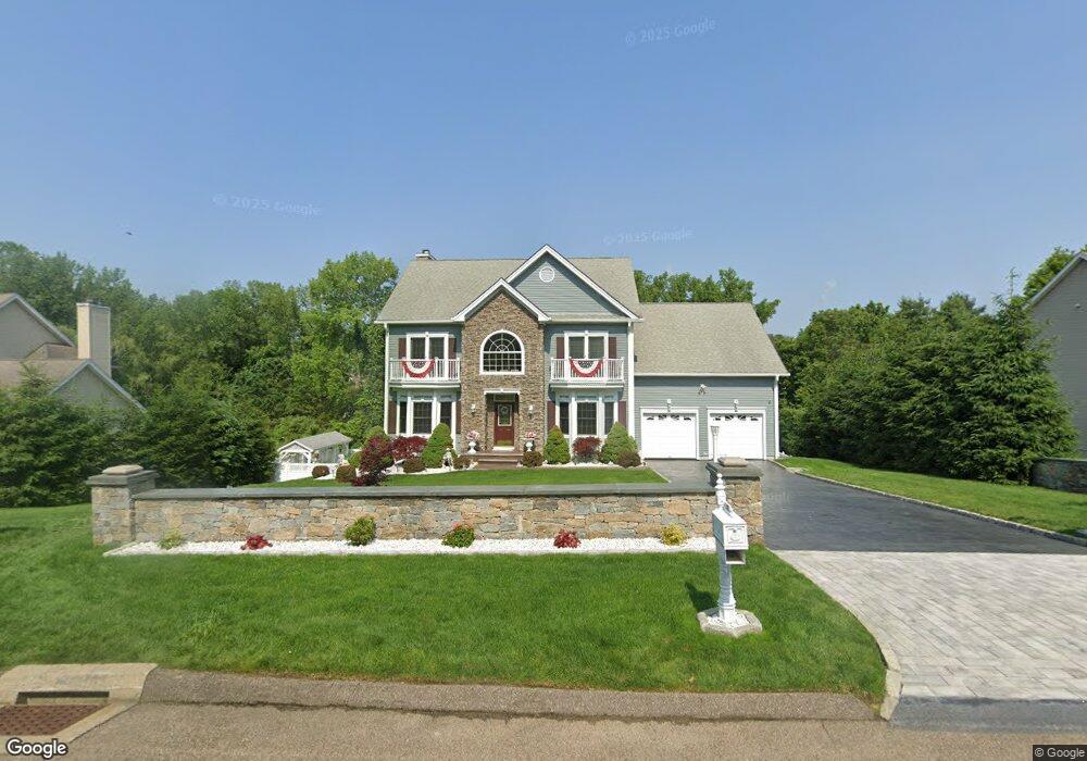 52 Saranac Rd, Milford, CT 06461 - photo 1