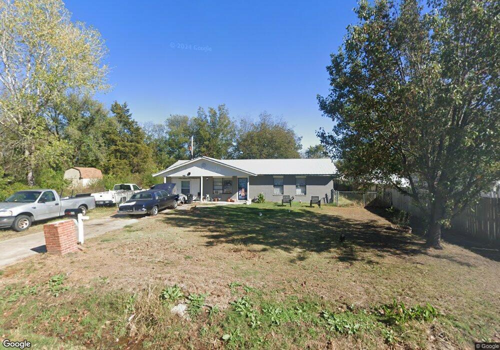 1211 N Bryan St, Okmulgee, OK 74447 - photo 1