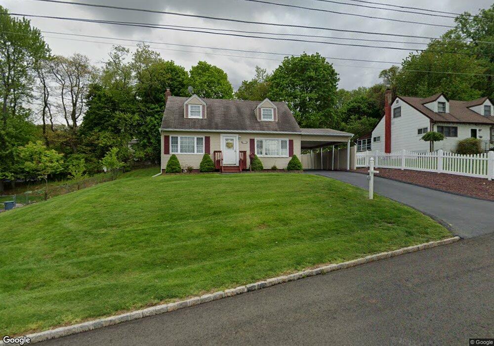 29 Tulip Tree Dr, Garnerville, NY 10923 - photo 1