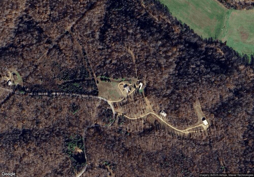 2581 Armstrong Rd, Linden, TN 37096 - photo 1