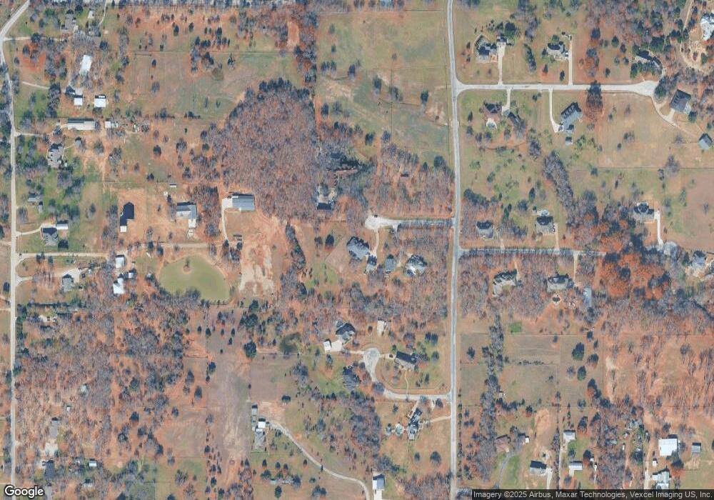 109 Iron Horse Ct, Azle, TX 76020 - photo 1