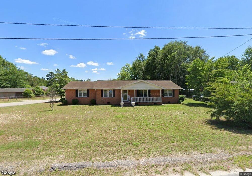 1406 Malvern Hill Dr, Camden, SC 29020 - photo 1