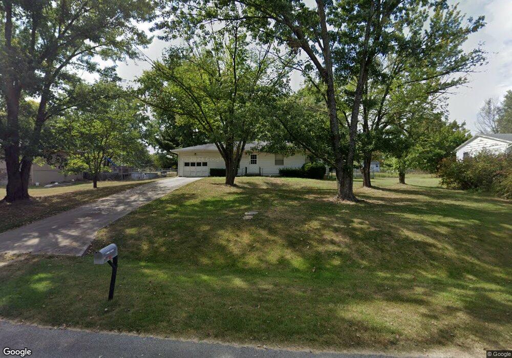 105 Elm St, Windsor, MO 65360 - photo 1