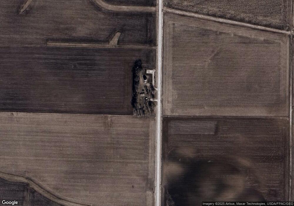 4658 W Otter Rd, Center Point, IA 52213 - photo 1